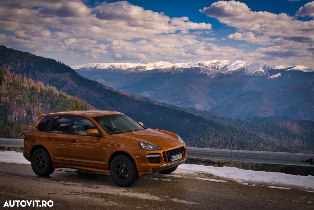 Porsche Cayenne - 8