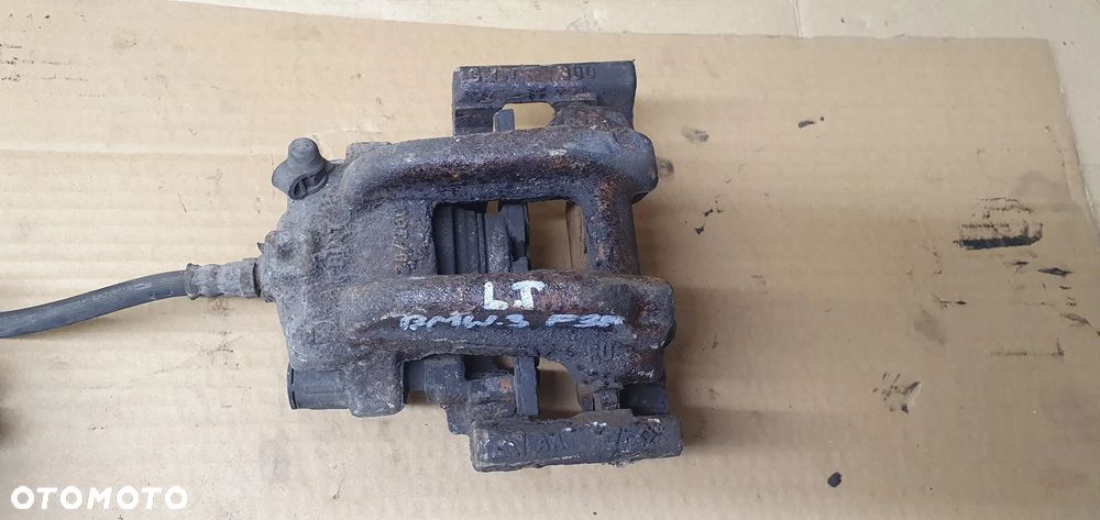 Zacisk hamulcowy lewy tył tylny lewy BMW 3 F30 F31 - 2