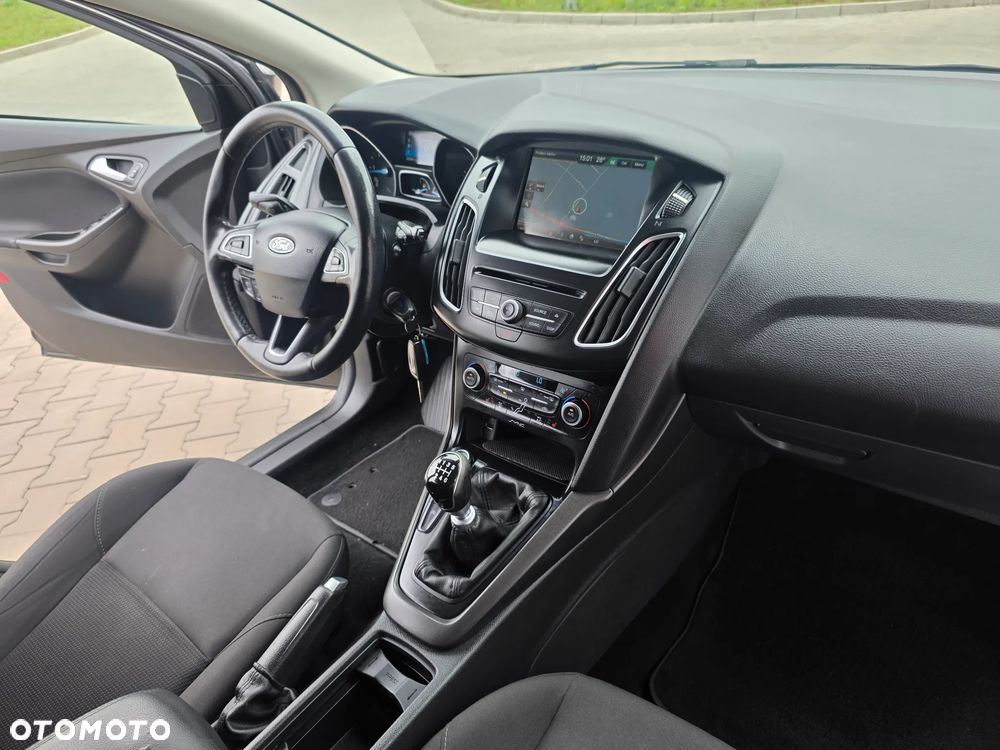 Ford Focus 2.0 TDCi SYNC Edition ASS - 24