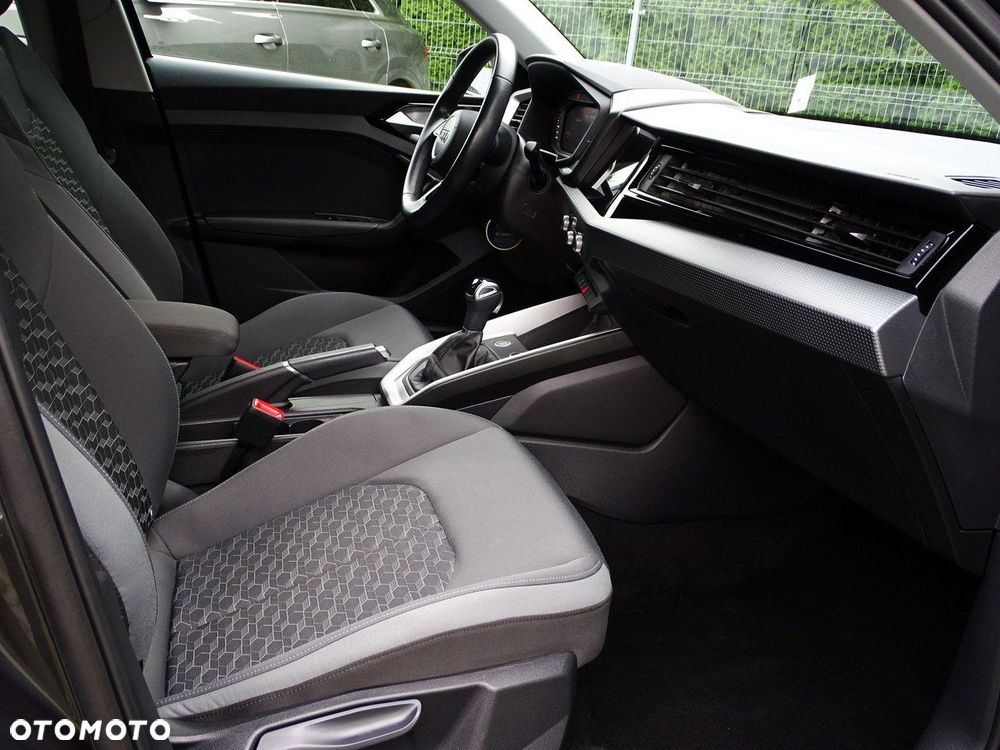 Audi A1 Sportback 1.0 TFSI ultra S tronic sport - 18