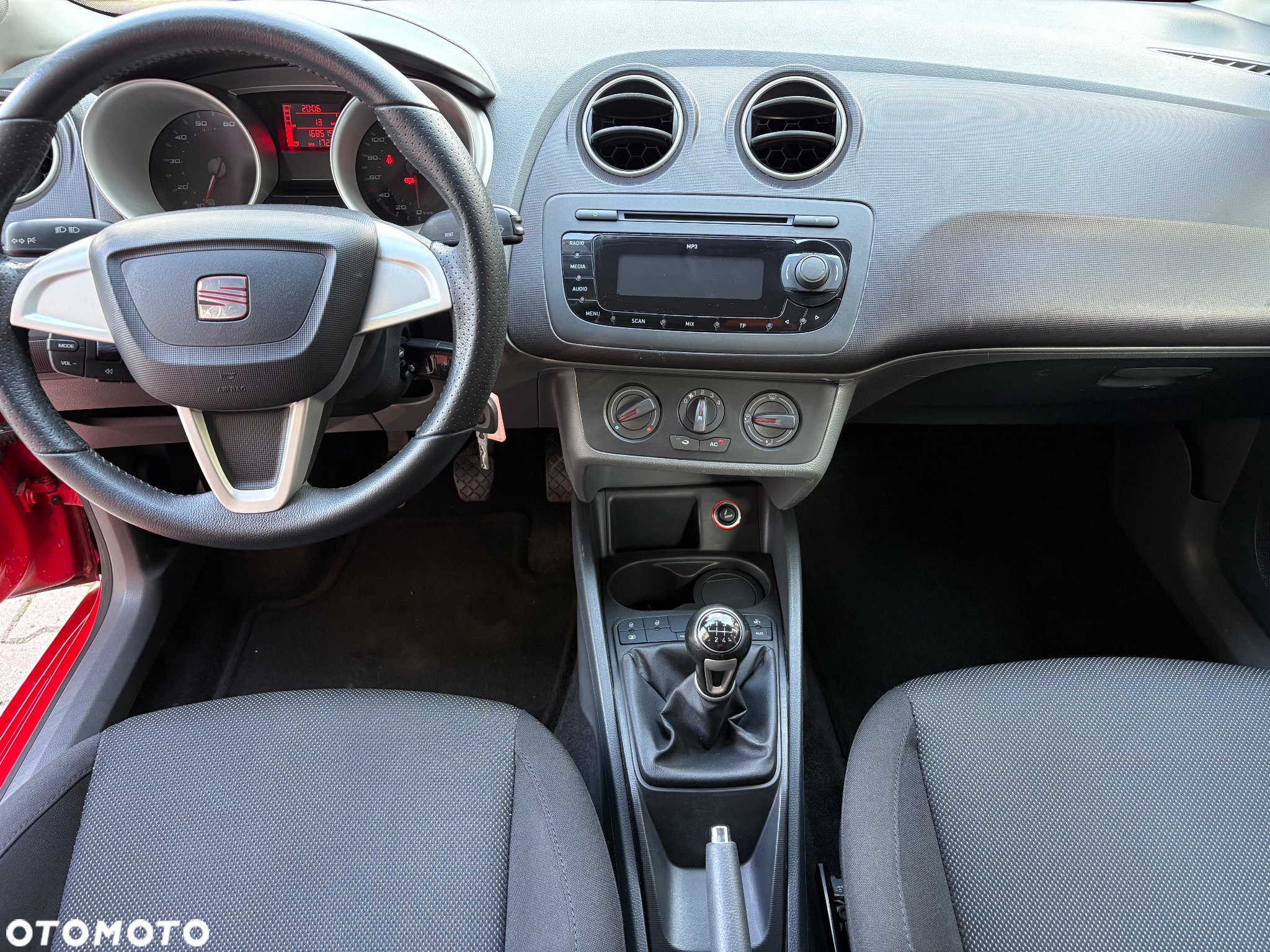Seat Ibiza 1.4 16V Comfort Edition - 8