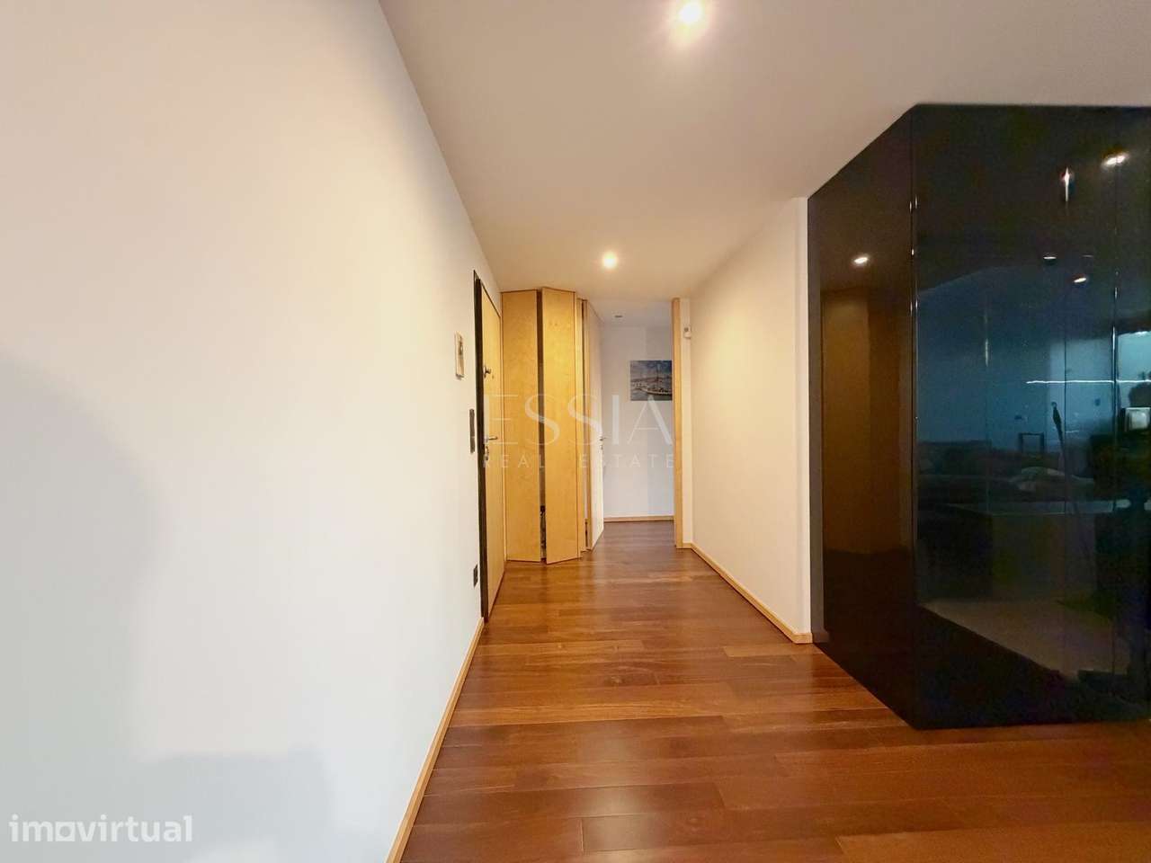 T2 com varanda | 105 m² | Garagem | Excelente Exposição Solar | Antas - Grande imagem: 5/25