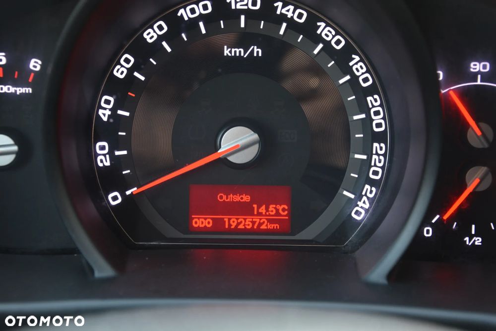 Kia Sportage 1.7 CRDI XL 2WD - 25