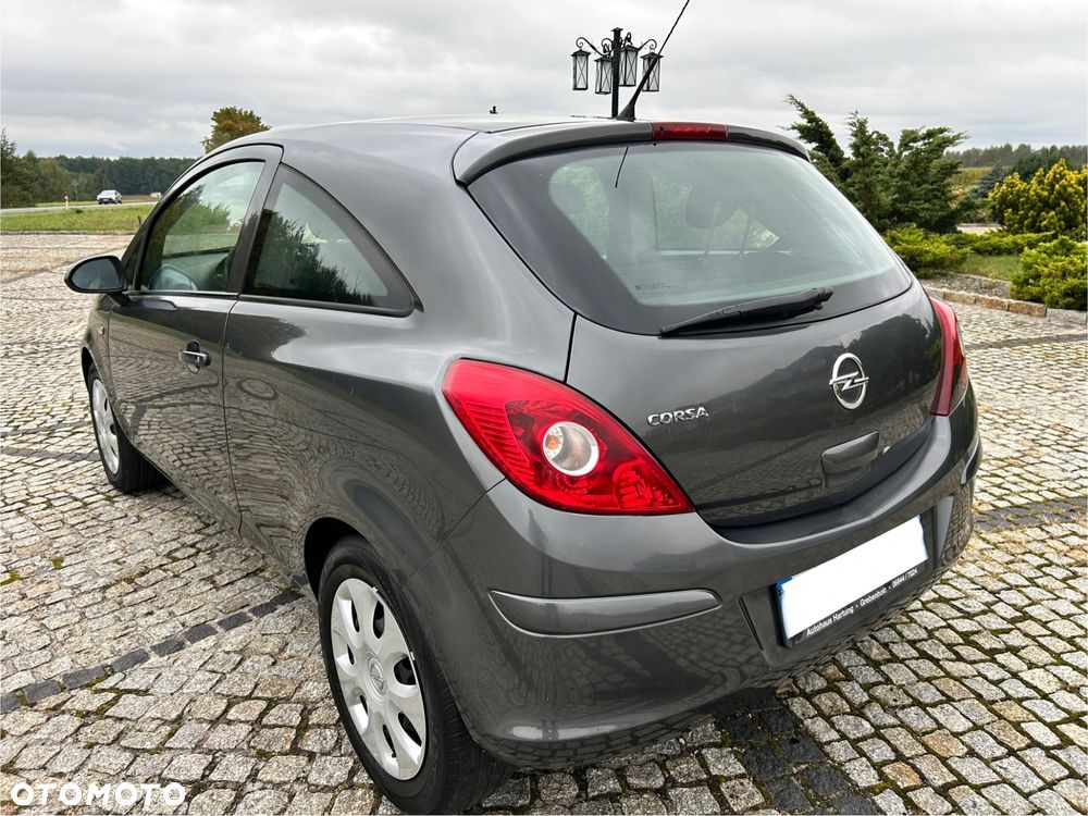 Opel Corsa 1.2 16V Essentia - 6