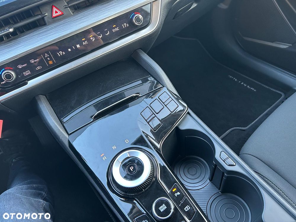 Kia Sportage 1.6 CRDI MHEV Business Line 2WD DCT - 18