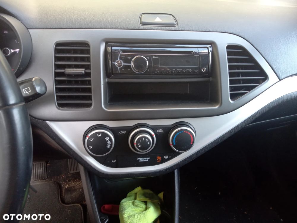 Kia Picanto 1.0 L - 2