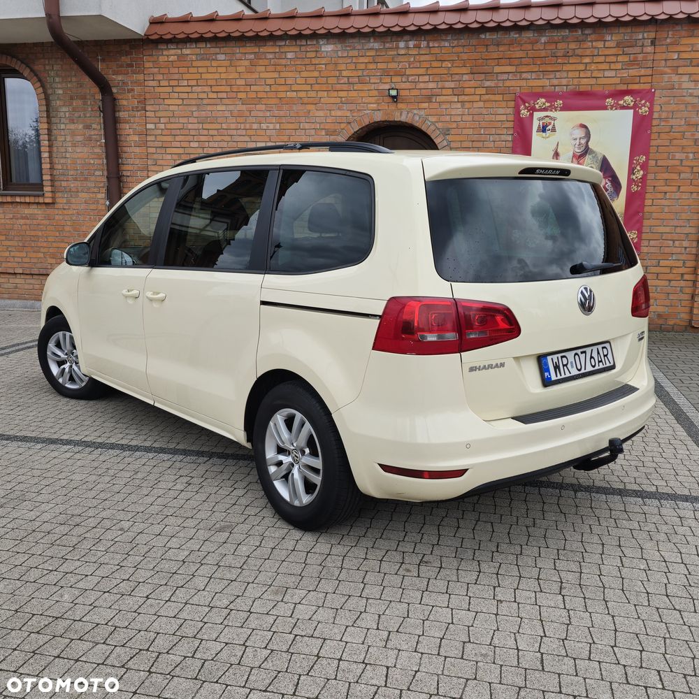 Volkswagen Sharan - 11