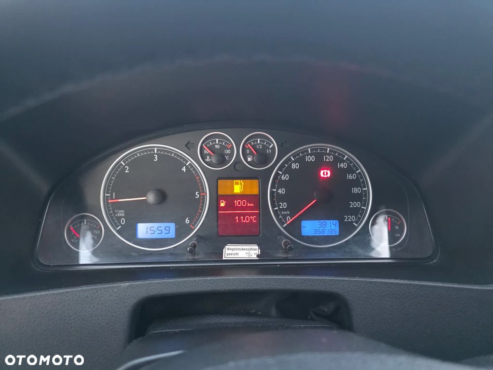 Volkswagen Transporter T5 TDI L2 - 10