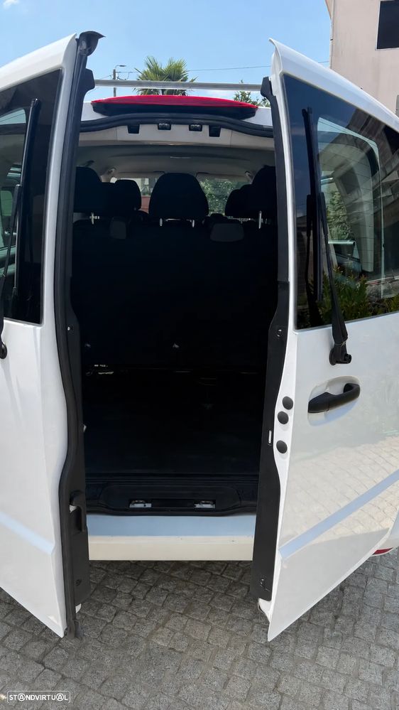 Mercedes-Benz Vito Misto Extra-Longa Aut. PRO - 17