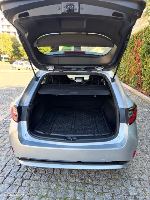 Toyota Corolla Touring Sports 1.8 Hybrid Comfort+P.Sport - 6