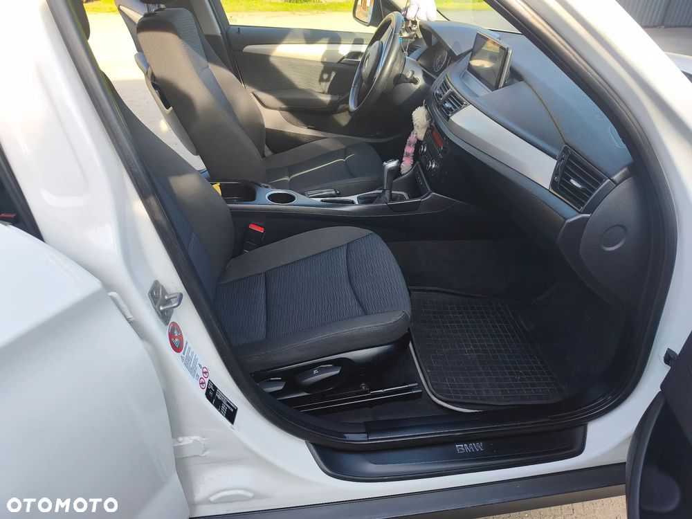 BMW X1 xDrive18d - 14