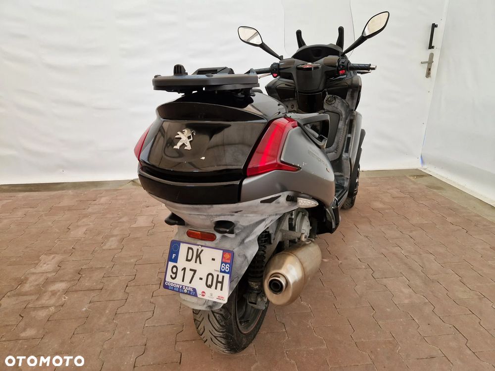 Peugeot Metropolis - 24