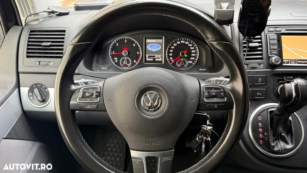 Volkswagen Multivan - 16