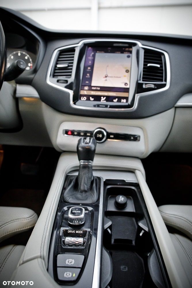 Volvo XC 90 D5 AWD Inscription 7os - 30