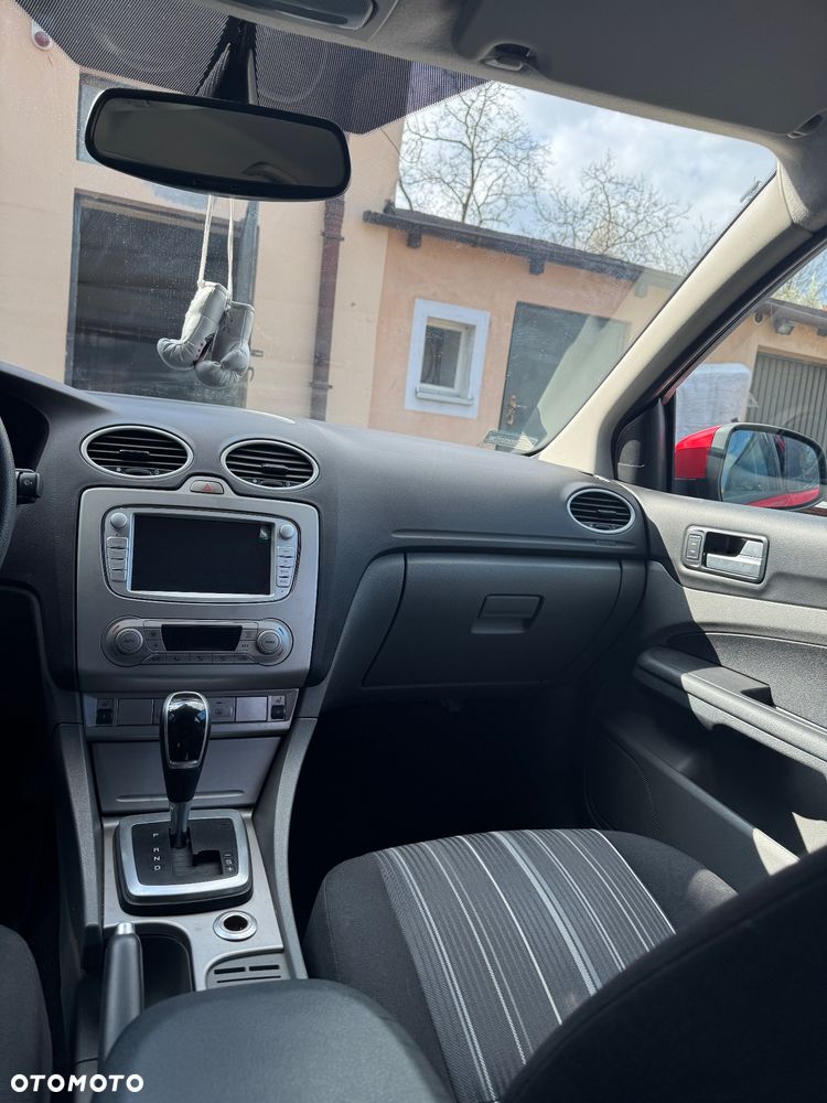 Ford Focus 2.0 TDCi Trend - 11