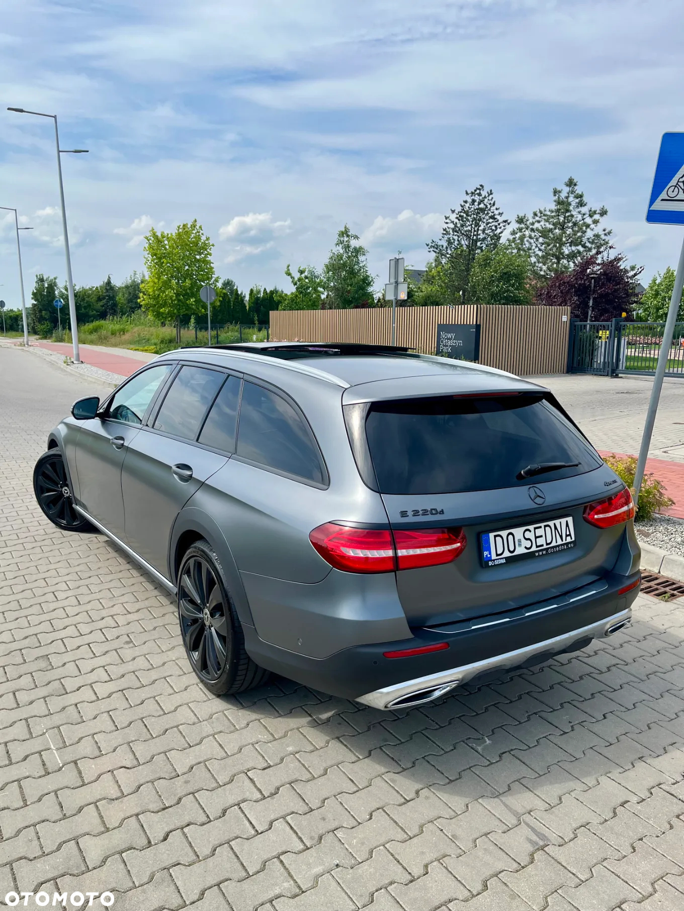 Mercedes-Benz Klasa E 220 d 4-Matic All-Terrain - 31