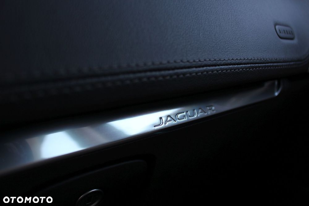 Jaguar F-Pace 20d AWD Prestige - 15