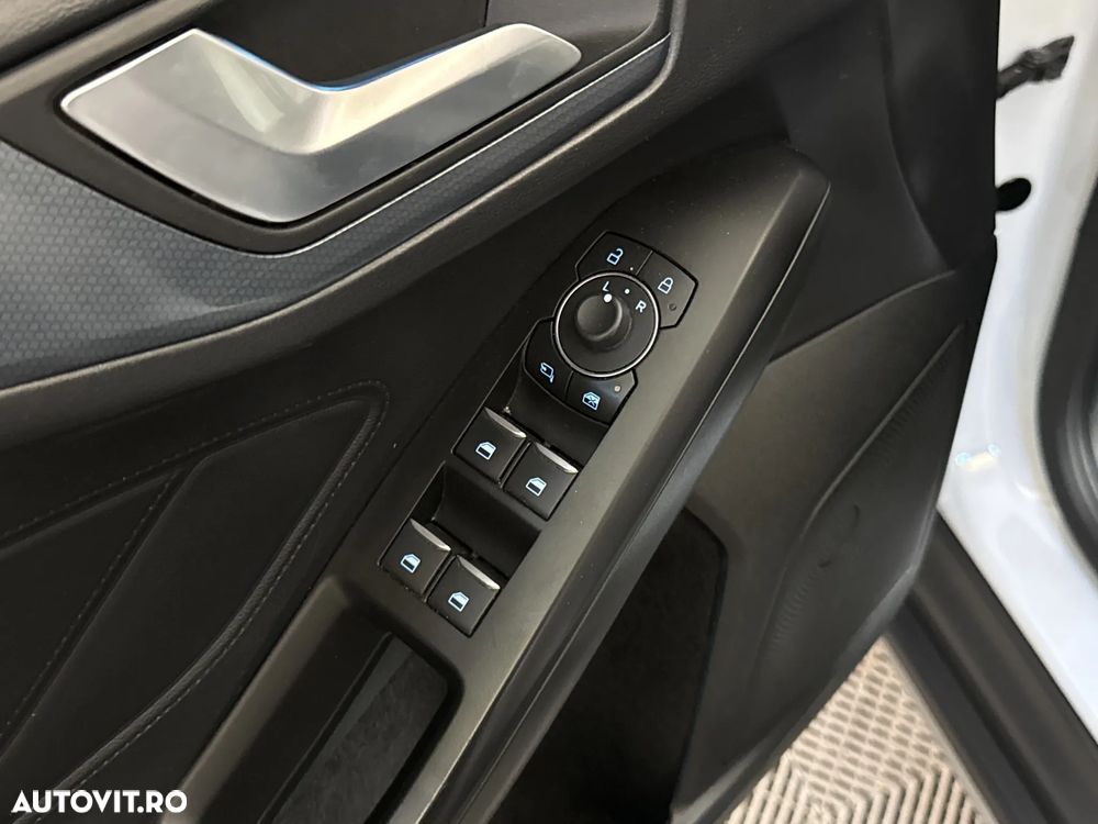 Ford Focus - 15