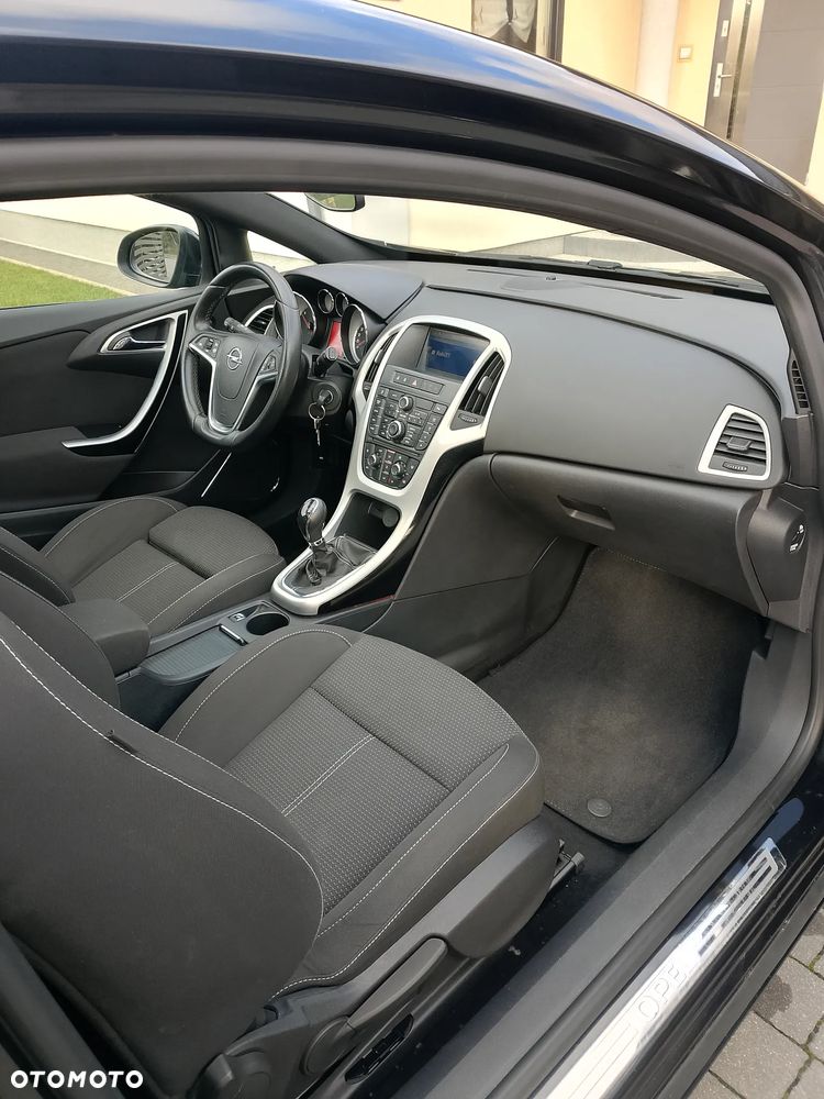 Opel Astra - 12