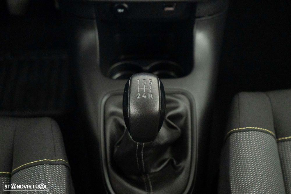 Citroën C3 1.2 PureTech Feel - 24