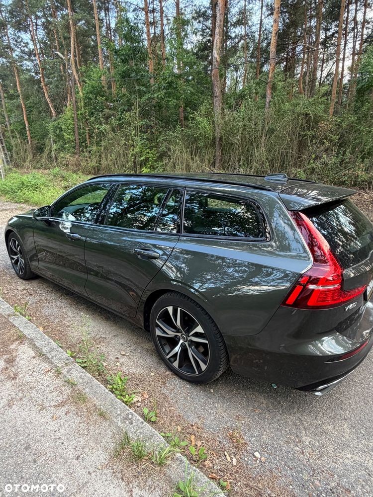 Volvo V60 B3 B R-Design - 7