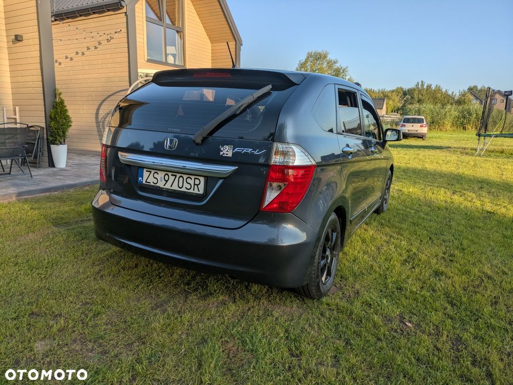 Honda FR-V - 3