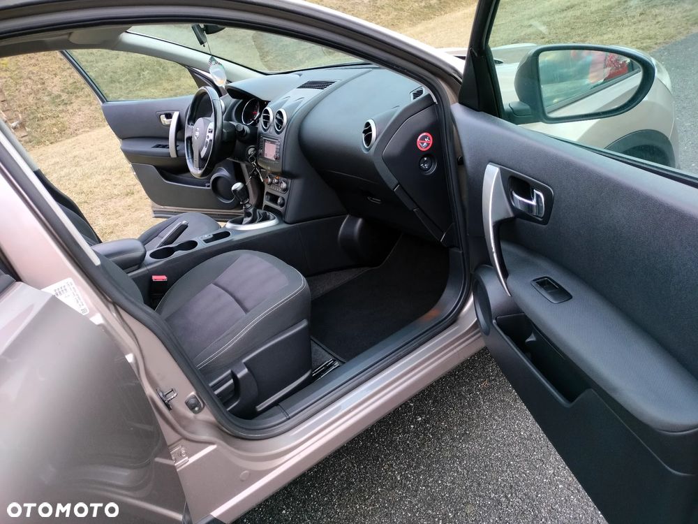 Nissan Qashqai 2.0 Acenta Pack - 17