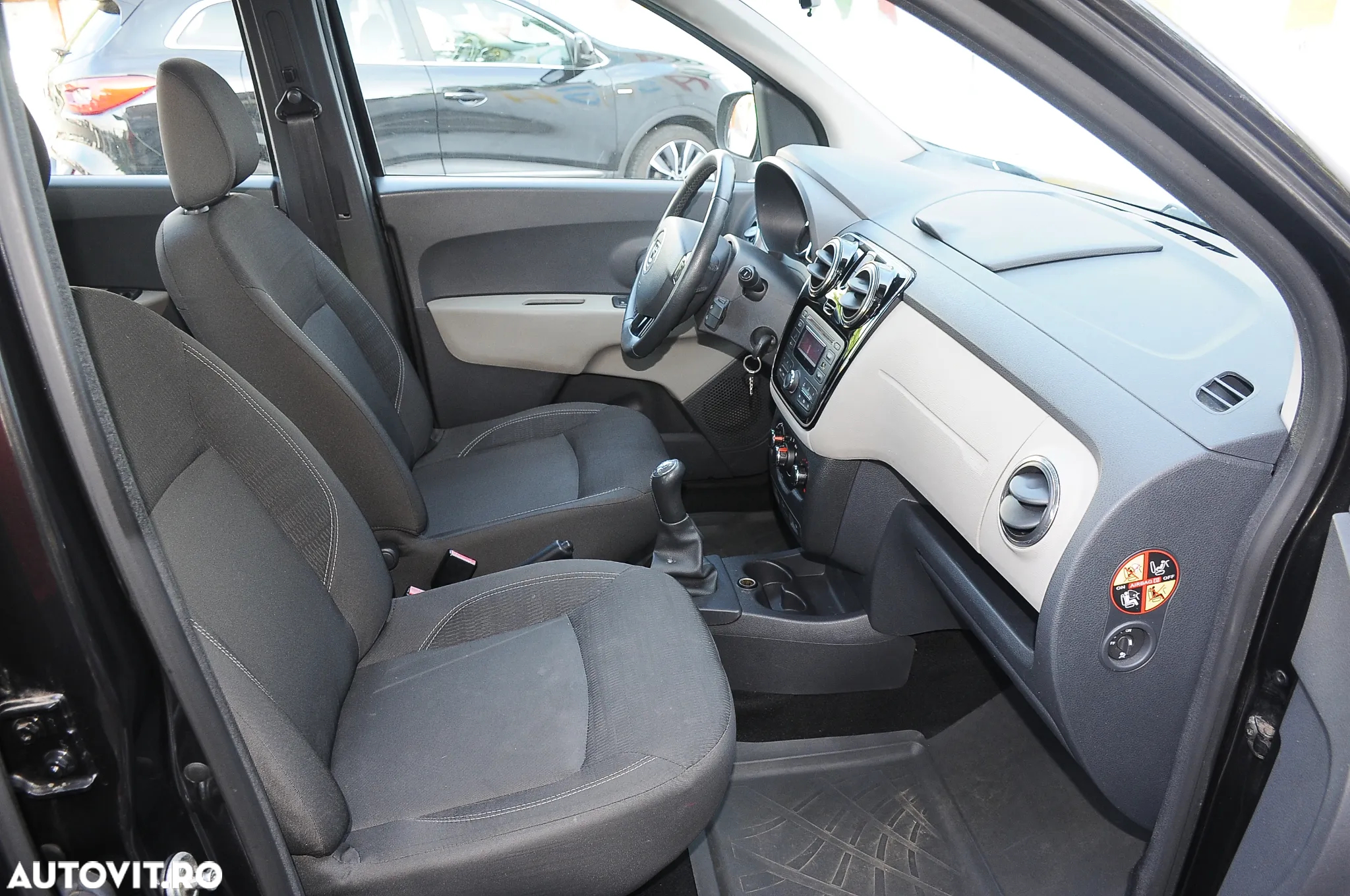 Dacia Lodgy 1.5 dCi 90 CP Ambiance - 13