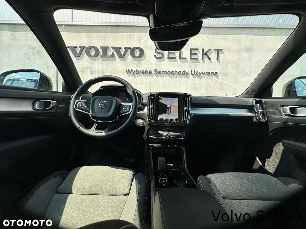 Volvo XC 40 - 35