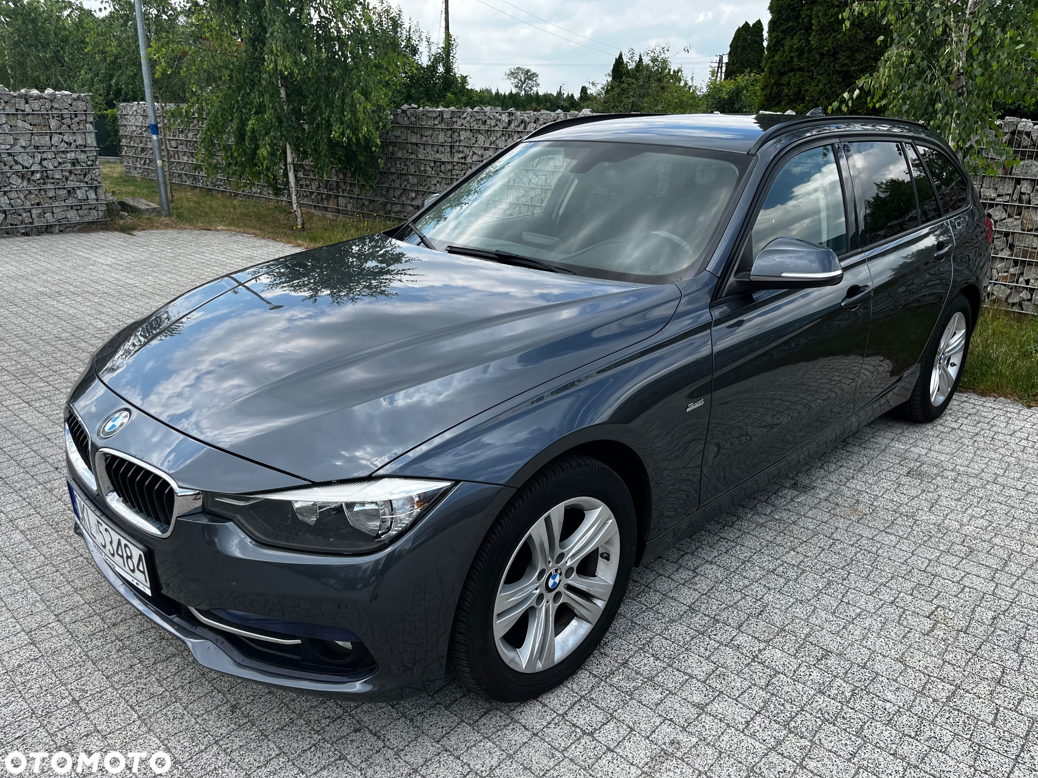 BMW Seria 3 320d xDrive Sport Line - 2