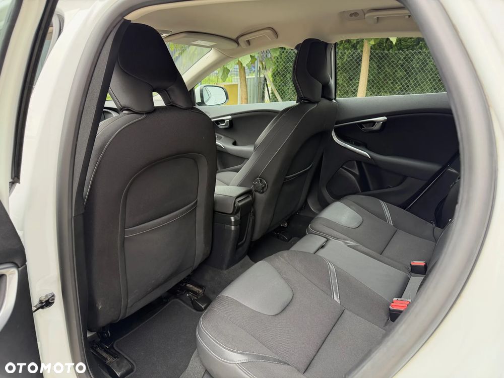 Volvo V40 D4 Drive-E Inscription - 12