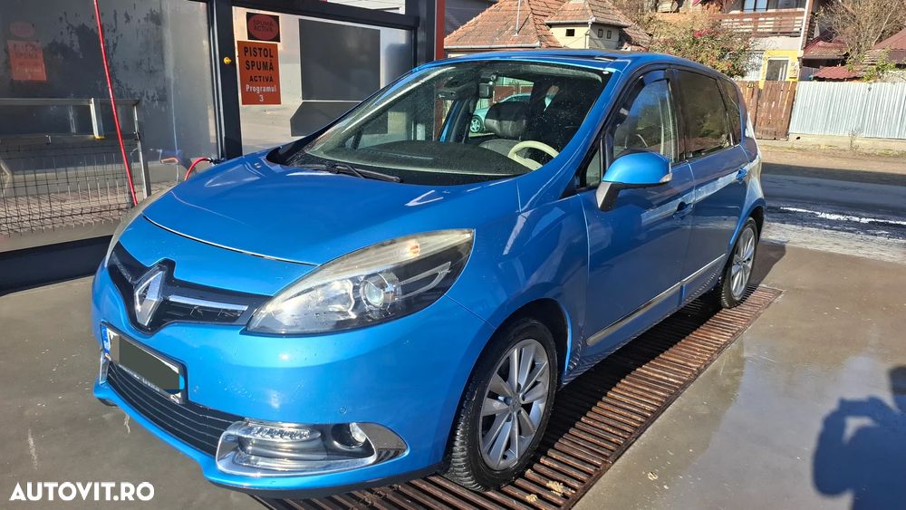 Renault Scenic dCi 110 EDC Paris - 2