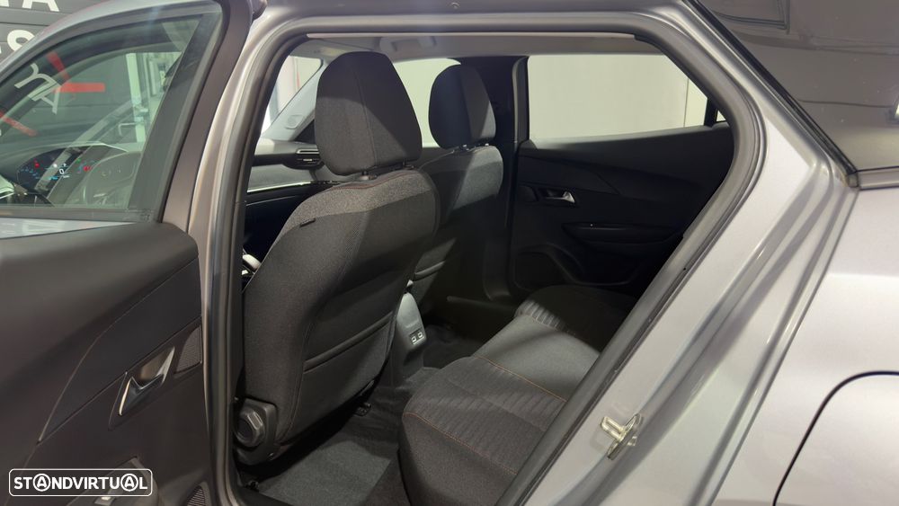 Peugeot e-2008 Active - 15