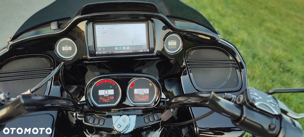 Harley-Davidson Touring Road Glide - 19