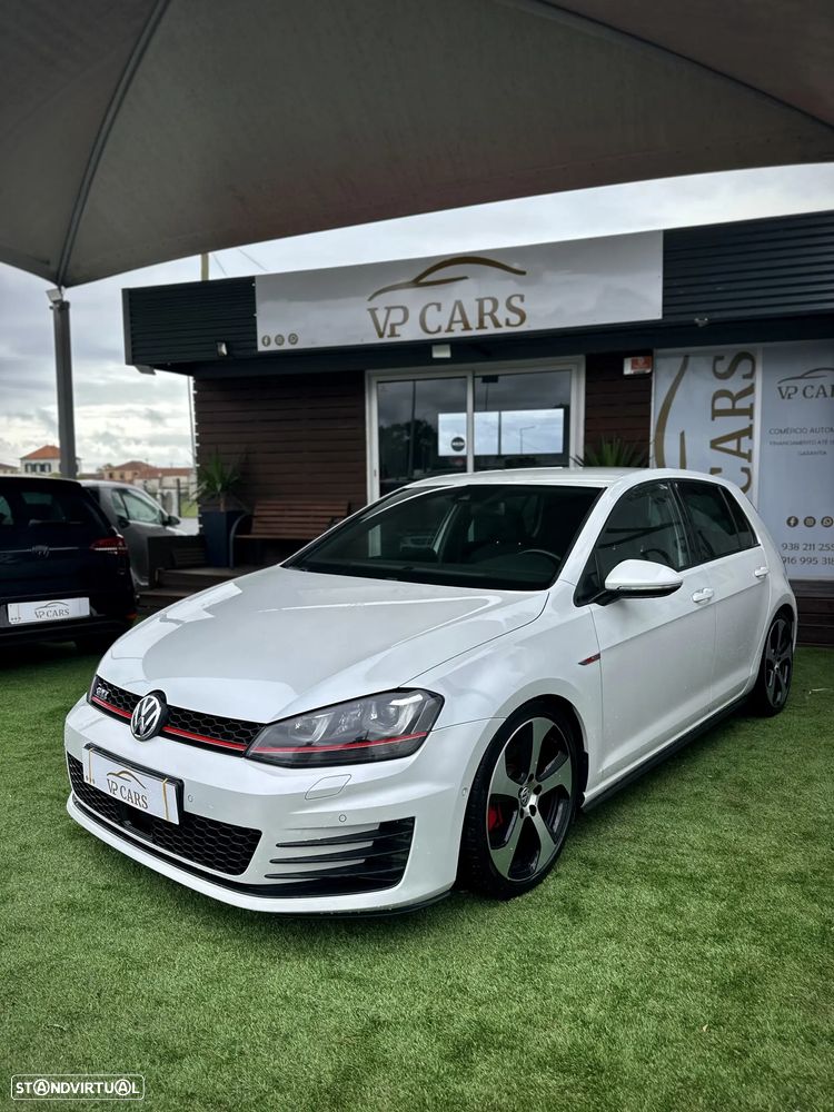 VW Golf 2.0 TSi GTi DSG - 3
