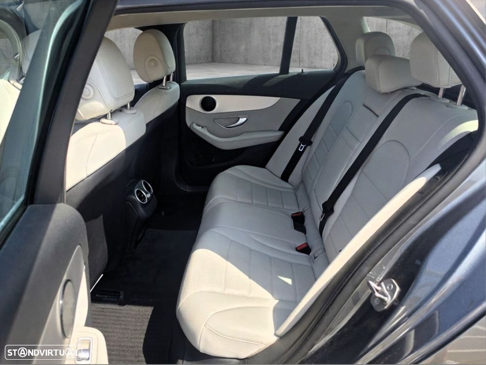 Mercedes-Benz C 200 BlueTEC Avantgarde - 11