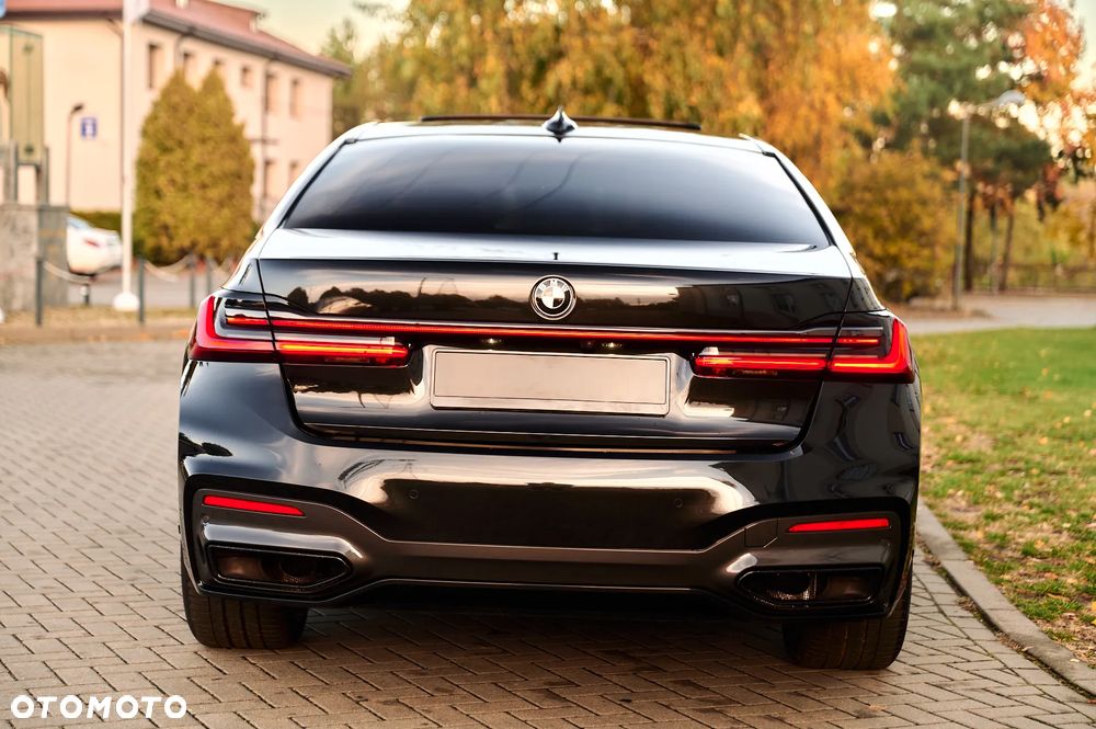 BMW Seria 7 740d xDrive mHEV sport - 11