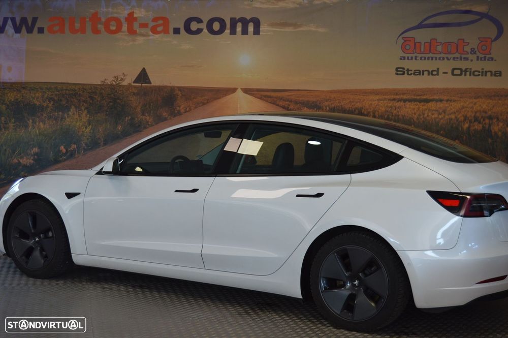 Tesla Model 3 Standard Range Plus RWD - 2