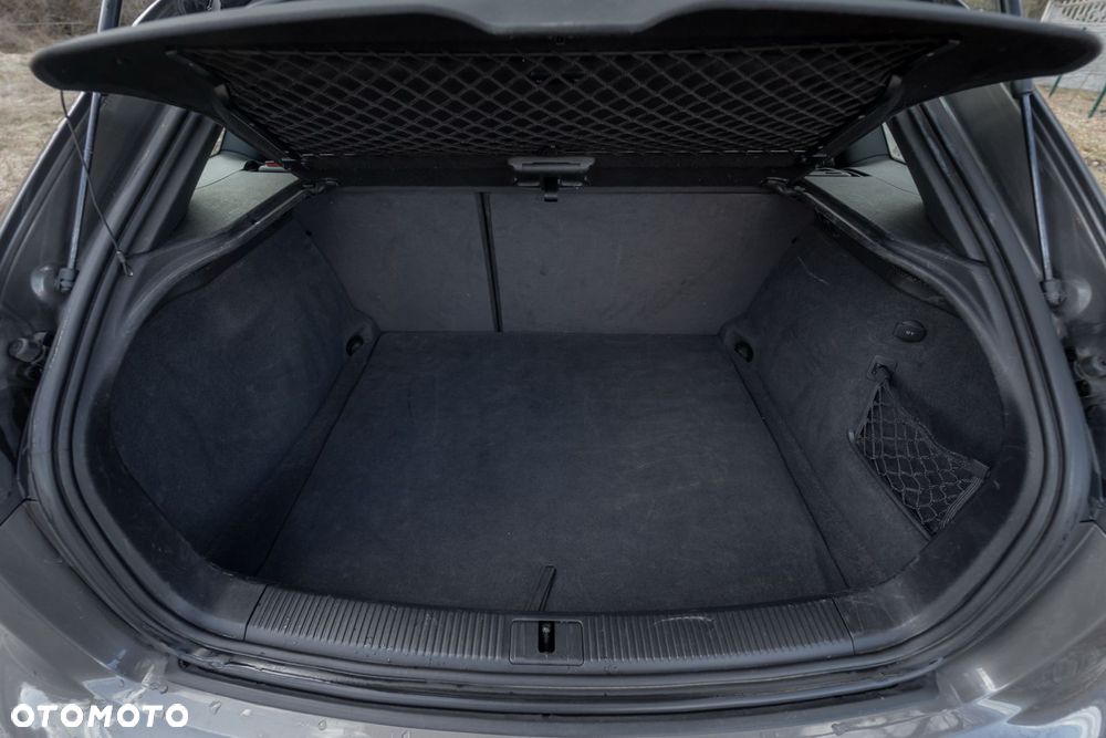 Audi A3 Sportback 2.0 TFSI (DSG) S tronic S line Sportpaket plus - 15