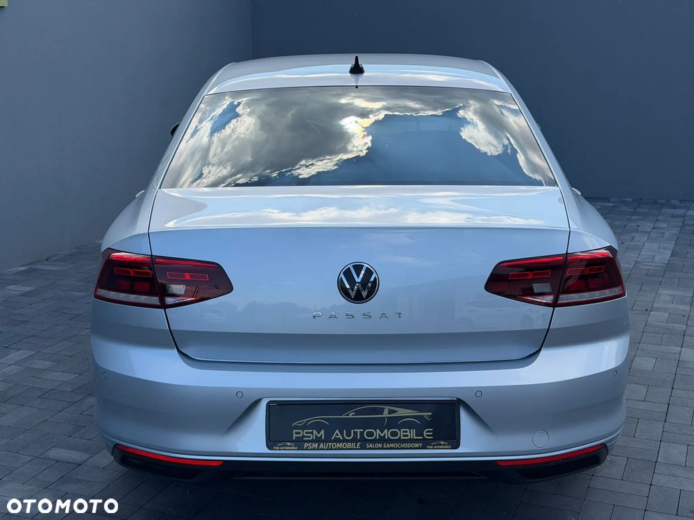 Volkswagen Passat 2.0 TDI EVO Elegance - 10