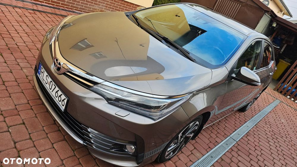 Toyota Corolla 1.6 Prestige EU6 - 10