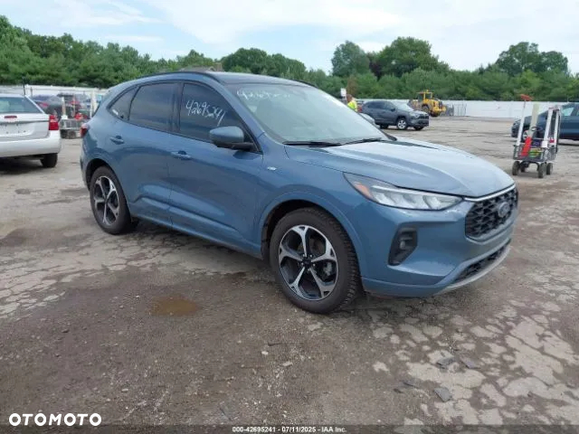 Ford Escape 2.0 EcoBoost AWD Titanium - 2