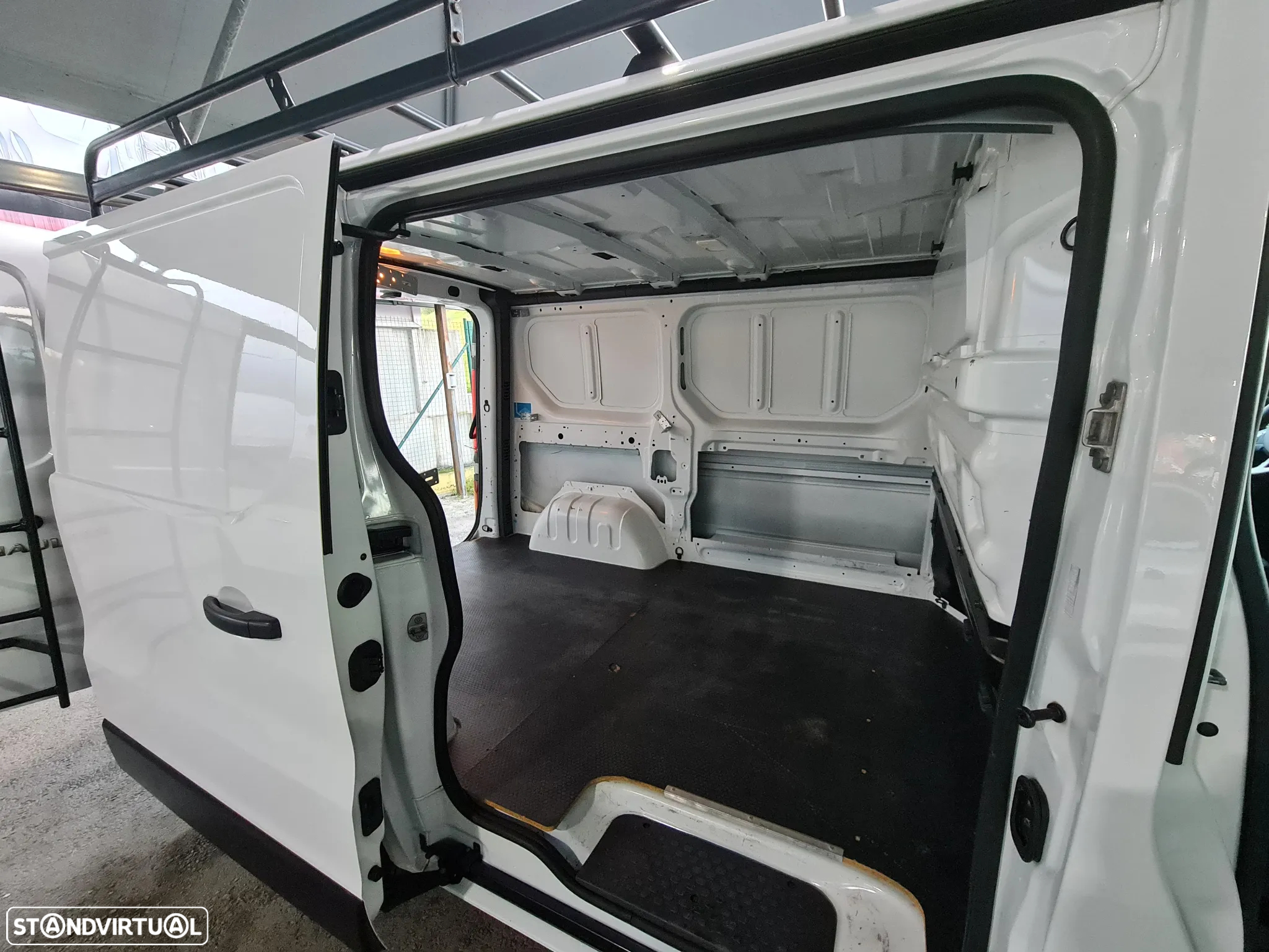 Renault TRAFIC DCI 3Lug * AC/BLUETOOTH *c/ IVA incluido - 11