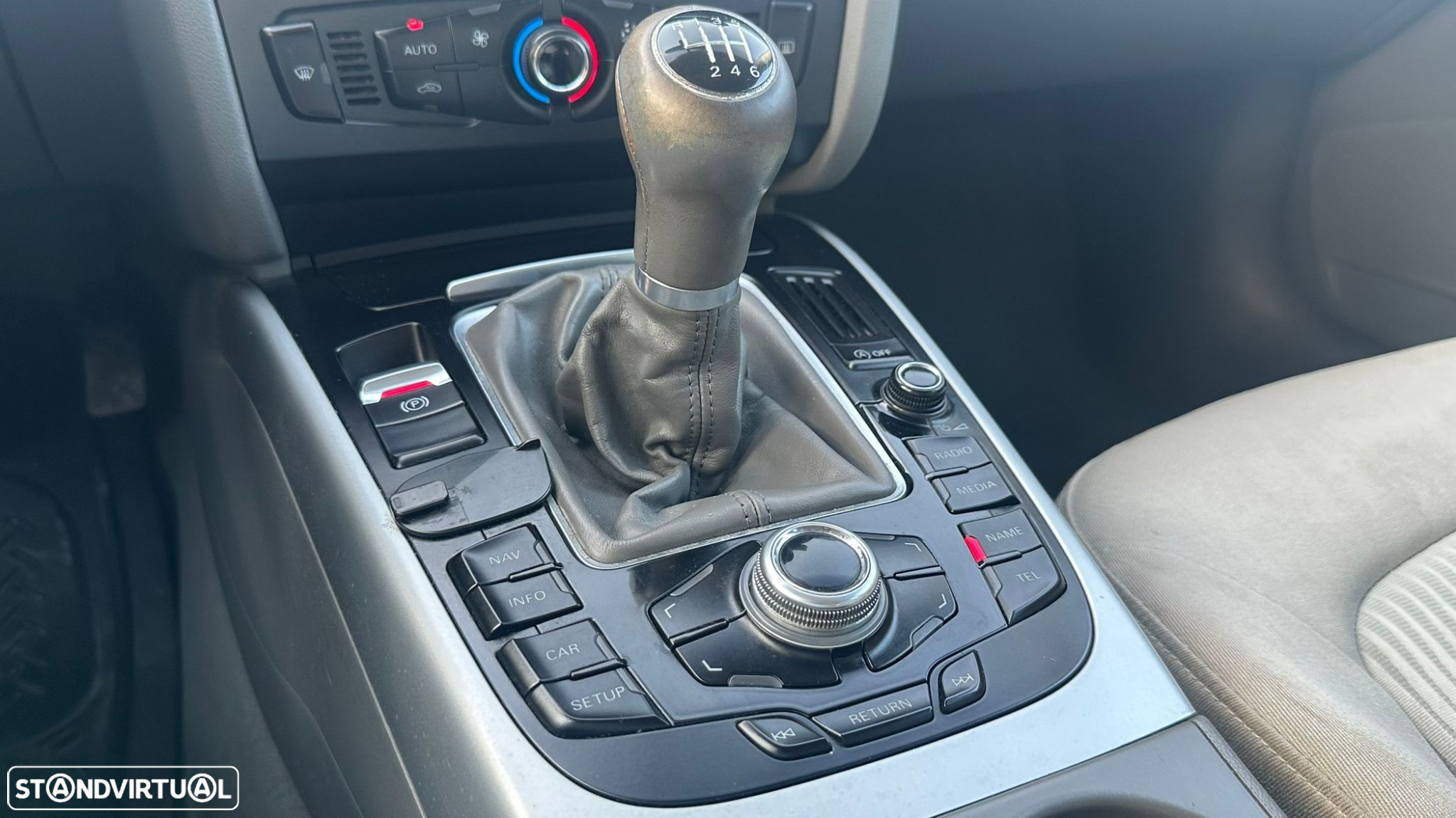 Audi A4 Avant 2.0 TDI Advance - 33