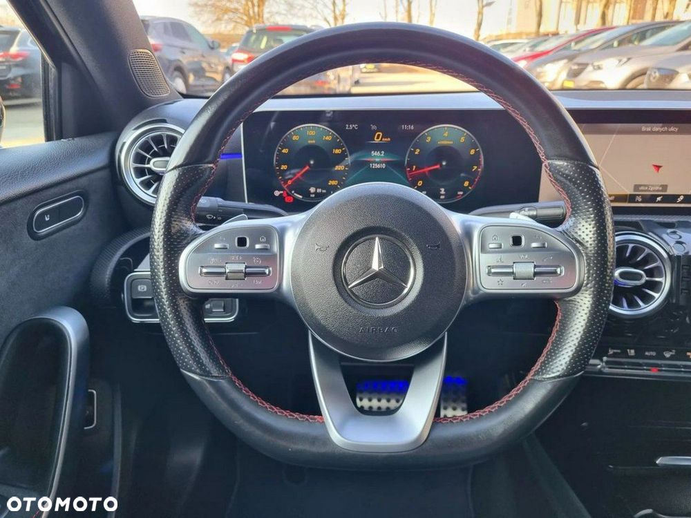Mercedes-Benz Klasa A 220 4Matic 7G-DCT AMG Line - 17