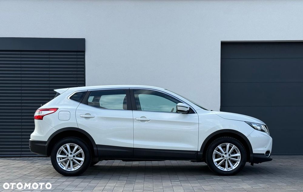 Nissan Qashqai 1.6 DIG-T 360 - 3