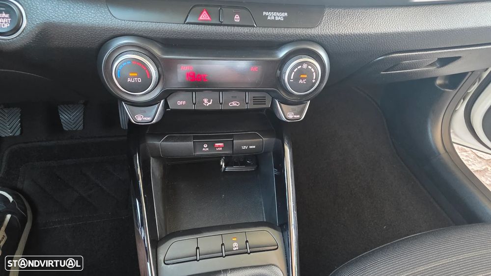 Kia Stonic 1.0 T-GDI 120 Spirit - 27