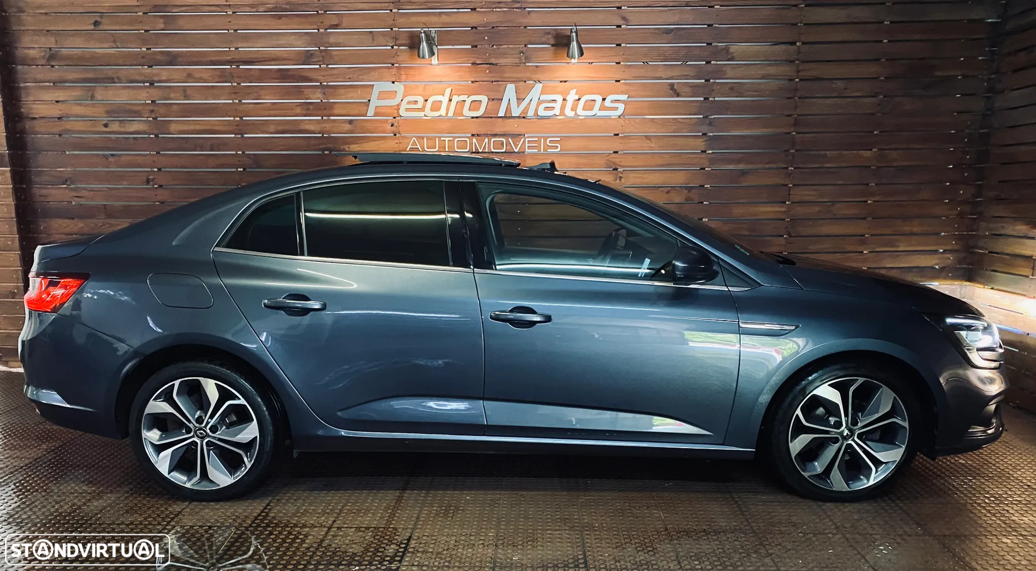Renault Mégane Grand Coupe 1.5 Blue dCi Executive - 4