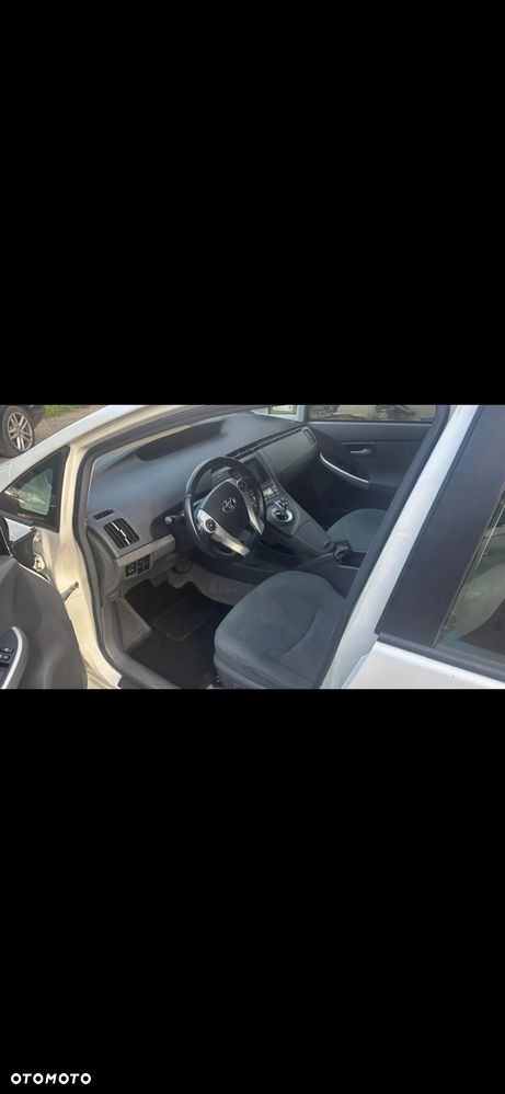 Toyota Prius (Hybrid) Comfort - 6