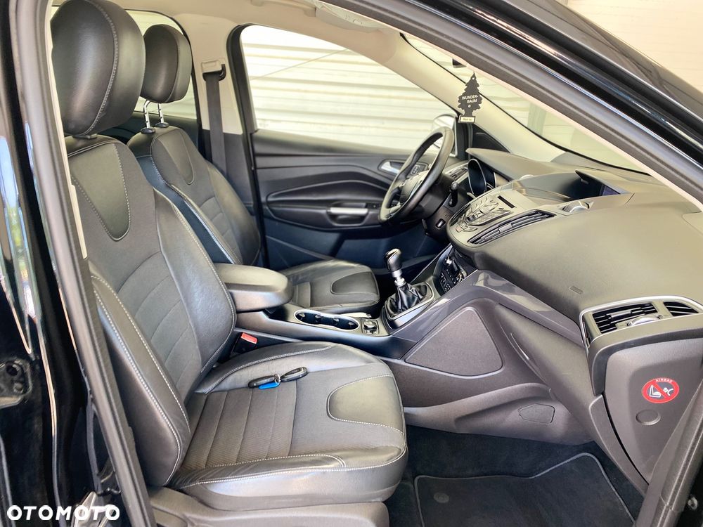 Ford Kuga 2.0 TDCi 4x4 Titanium - 13